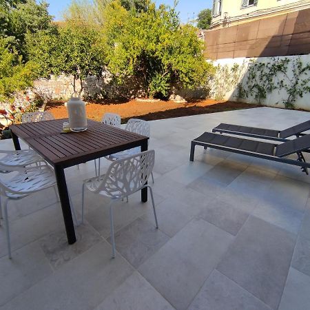 Apartvilla Castropola 外观 照片